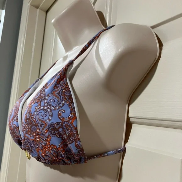 SHEIN Woman size small/medium cup B bikini swim top - Picture 5 of 9